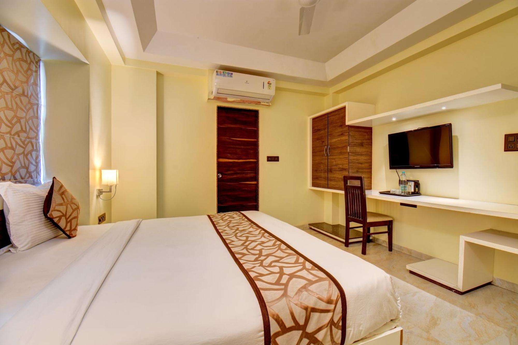 Hotel Deepali Executive Aurangabad  Exterior photo